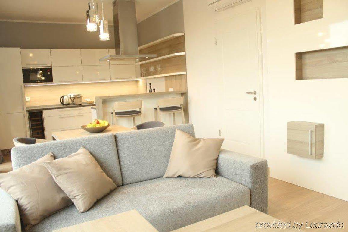 Aparthotel Residenz Am Zwinger Dresde Exterior foto A modern apartment